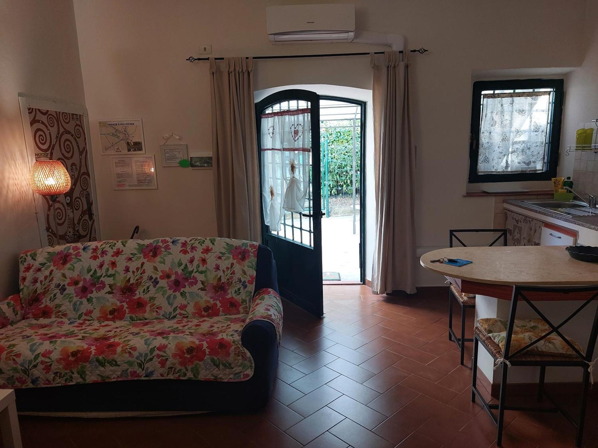 Apartment La Piccola Oasi Con Parcheggio Florenz